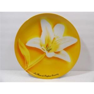 Givenchy vanity plate jewelry dish tray yellow flower designer luxury decor
